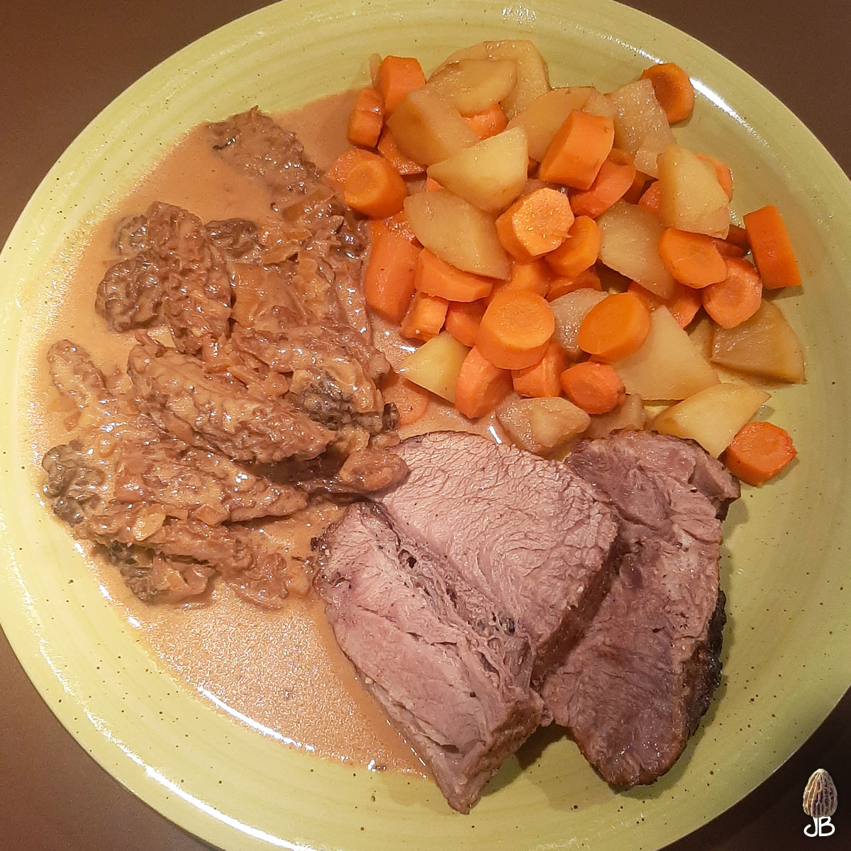 Rôti de veau morilles et ses légumes 